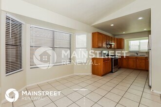 4544 E Garnet Ave in Mesa, AZ - Building Photo - Building Photo