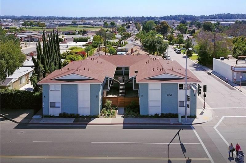 1600 E. La Habra Blvd in La Habra, CA - Foto de edificio