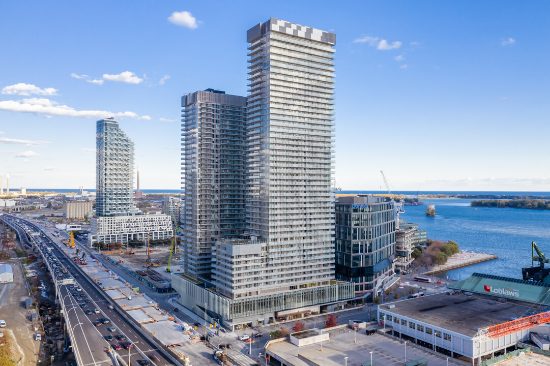 Daniels Waterfront - Phase 2 in Toronto, ON - Building Photo