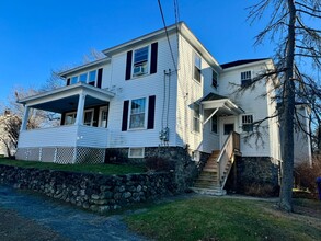 128 Oak St-Unit -128 Oak Street  - First Floor in Manchester, NH - Building Photo - Building Photo