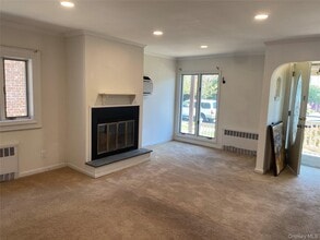 425 E Penn St in Long Beach, NY - Building Photo - Building Photo