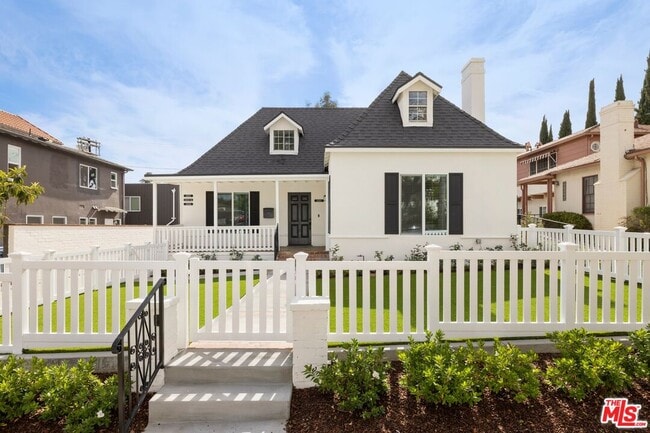 property at 1511 Selby Ave