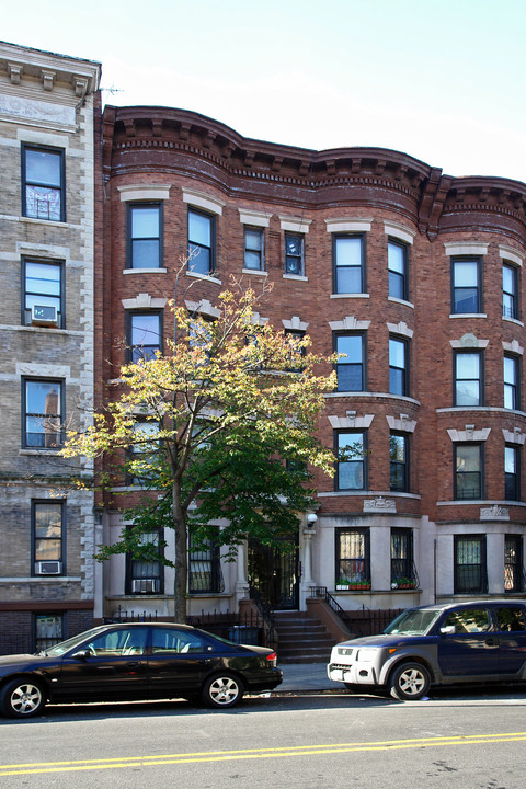 770 Union St in Brooklyn, NY - Building Photo