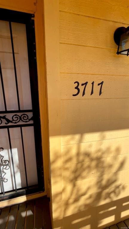 property at 3717 Gas Light Curve
