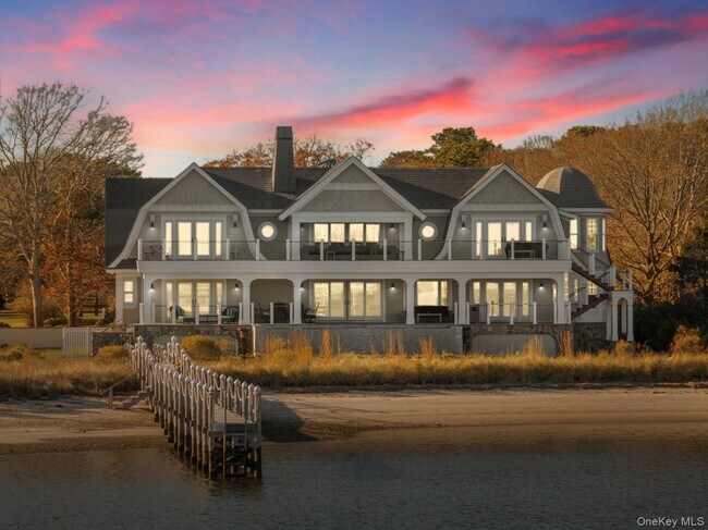 17 Ludlow Ln in Hampton Bays, NY - Building Photo - Building Photo