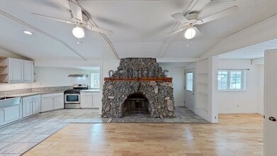 14832 Kitterman Dr in Silverado, CA - Building Photo - Building Photo