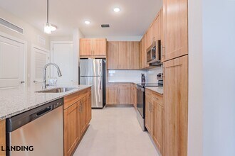 2361 Commerce Park Dr NE, Unit 4301 in Palm Bay, FL - Building Photo - Building Photo