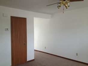 Norvi & Faulkner Townhomes in St. Robert, MO - Foto de edificio - Interior Photo