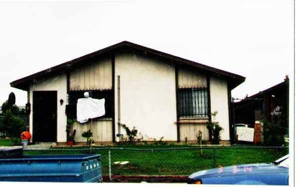 3220-3222 Olds Rd in Oxnard, CA - Foto de edificio - Building Photo