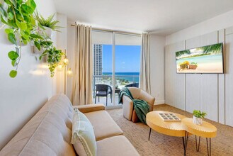 18683 Collins Ave, Unit SI ID1227327P in Sunny Isles Beach, FL - Building Photo - Building Photo