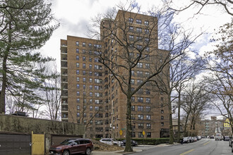 3850 Sedgwick Ave in Bronx, NY - Building Photo - Building Photo