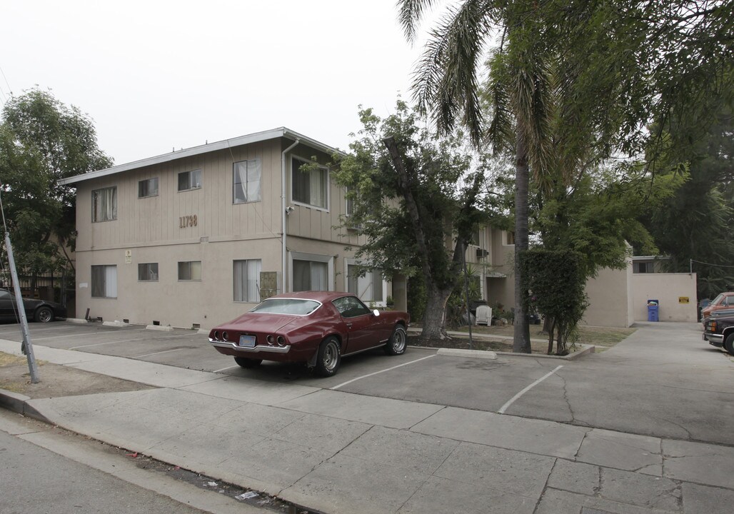 11738 Lemay St in North Hollywood, CA - Foto de edificio