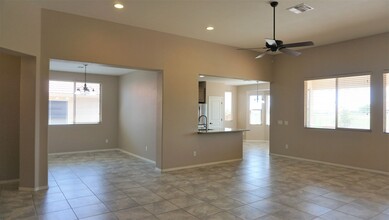 1858 Prairie Grass Dr in Sierra Vista, AZ - Building Photo - Building Photo