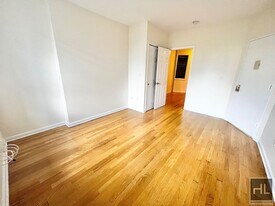 854 Amsterdam Ave in New York, NY - Building Photo