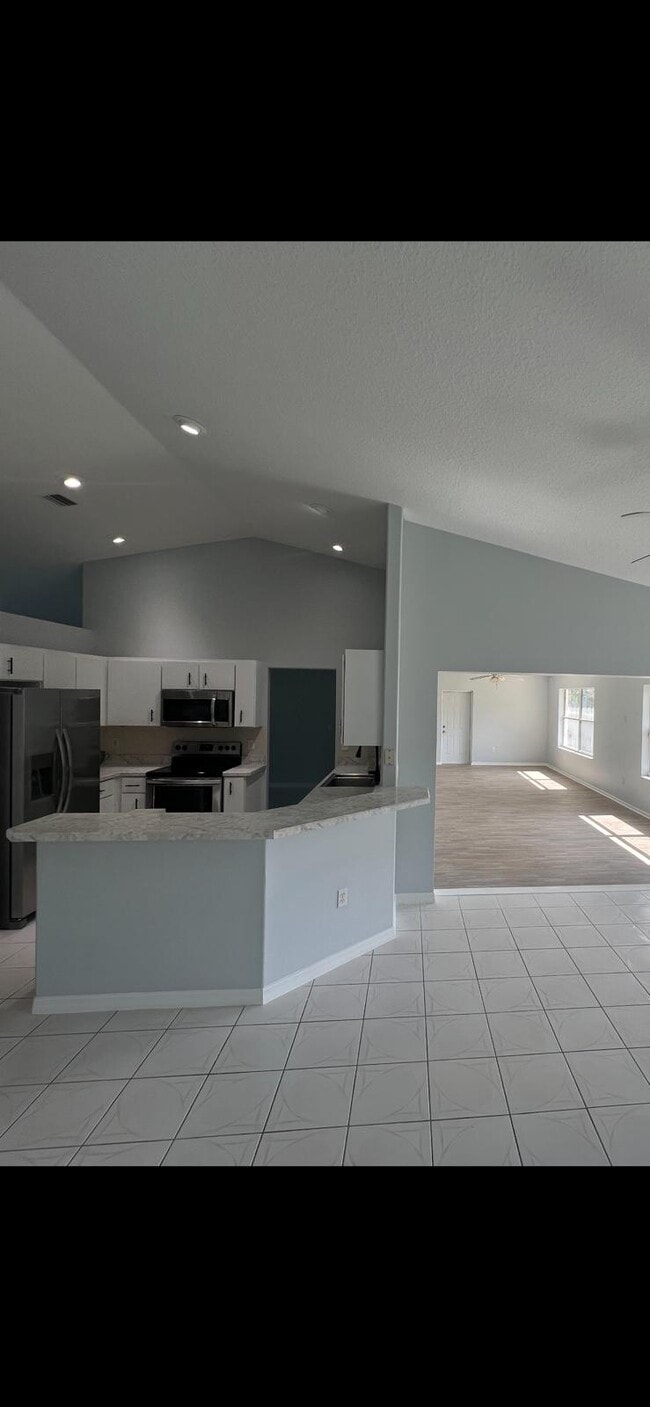 40 Wendy Ln in Palm Coast, FL - Building Photo - Building Photo