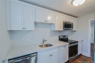 397 Queen St in Bridgeport, CT - Building Photo - Building Photo