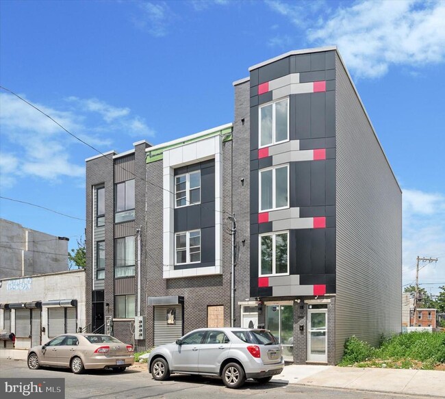 property at 2405 Ridge Ave