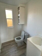 1047 Island Ford Rd in Buford, GA - Foto de edificio - Building Photo