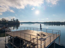 108 Holiday Ave W in Clemson, SC - Building Photo