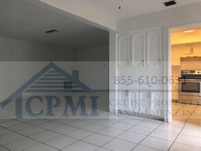 122 Isle of Venice in Fort Lauderdale, FL - Foto de edificio - Interior Photo