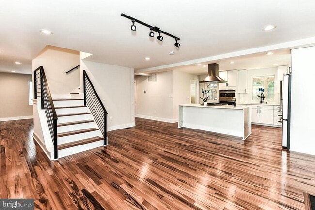 property at 5311 Roosevelt St