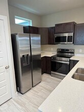 8315 V. Pisa in San Antonio, TX - Building Photo - Building Photo