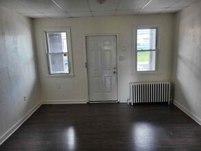 534 3rd St in Clairton, PA - Building Photo - Building Photo