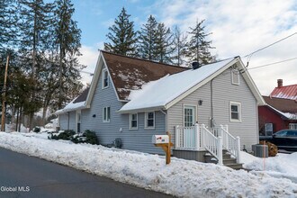 288 Church St in Saratoga Springs, NY - Building Photo - Building Photo