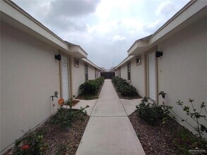 1508 Coyote Hls, Unit 1 in Edinburg, TX - Building Photo - Building Photo