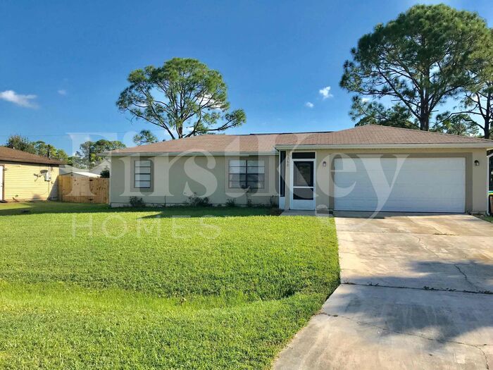 1360 Gilpin St NW in Palm Bay, FL - Building Photo