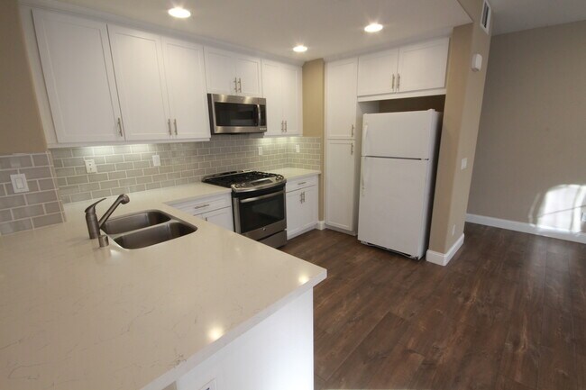 5030 Juneberry Ct in San Diego, CA - Building Photo - Building Photo