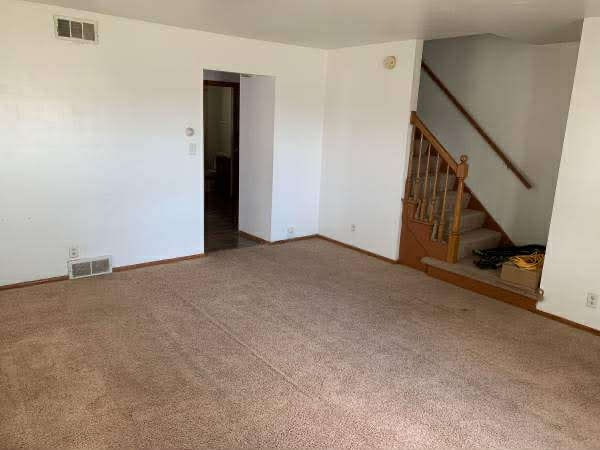 10437 W Silver Spring Dr in Milwaukee, WI - Building Photo - Building Photo