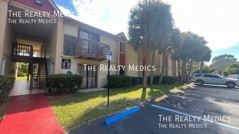 2130 Forest Knoll Dr NE in Palm Bay, FL - Building Photo