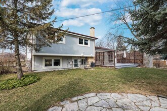 2407 N Lafayette St in Arlington Heights, IL - Foto de edificio - Building Photo