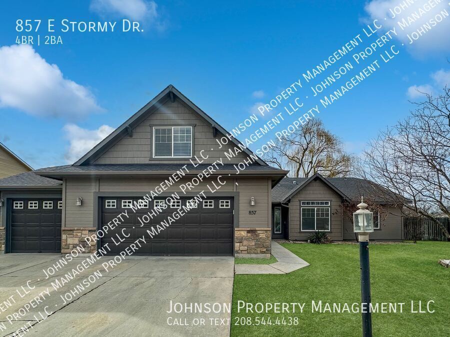 857 E Stormy Dr in Meridian, ID - Building Photo