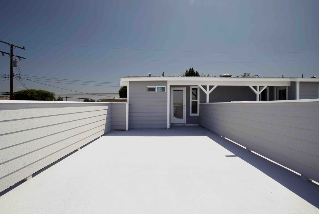 224 N 6th St in Montebello, CA - Building Photo