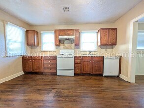 832 N Columbia Ave in Tulsa, OK - Building Photo - Building Photo