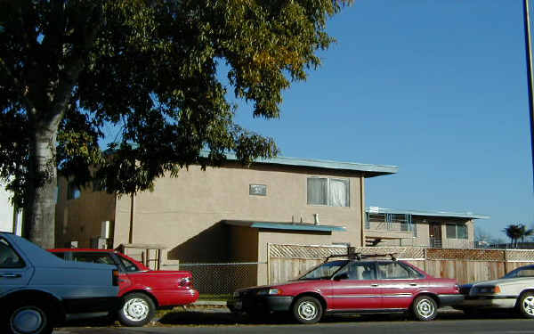 1917 6th St in Berkeley, CA - Foto de edificio