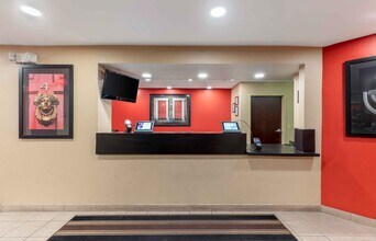Furnished Studio-Austin - Northwest - Lake in Austin, TX - Foto de edificio - Building Photo