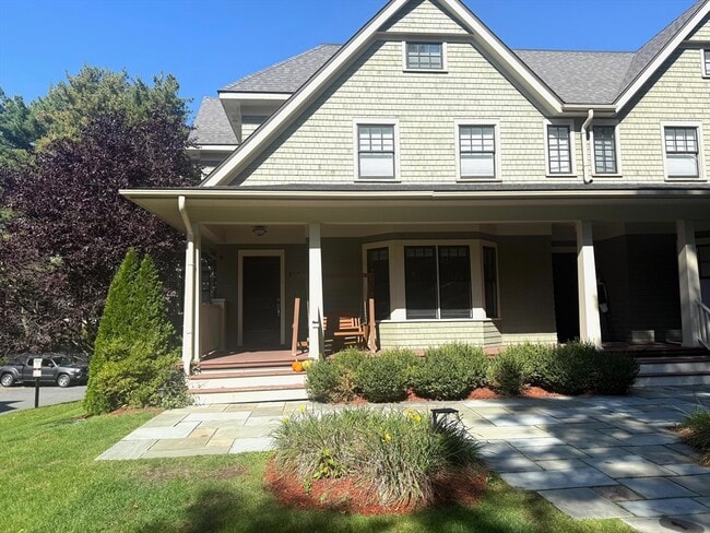 property at 237 Walnut St