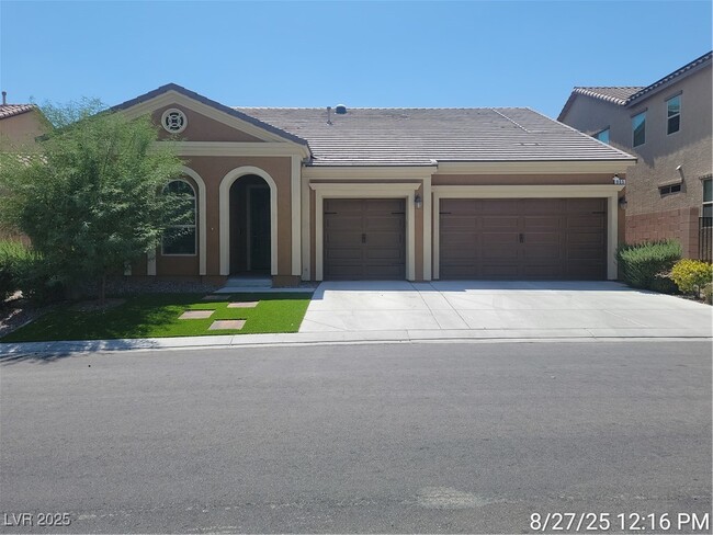 905 Claystone Ridge Ave in North Las Vegas, NV - Building Photo - Building Photo