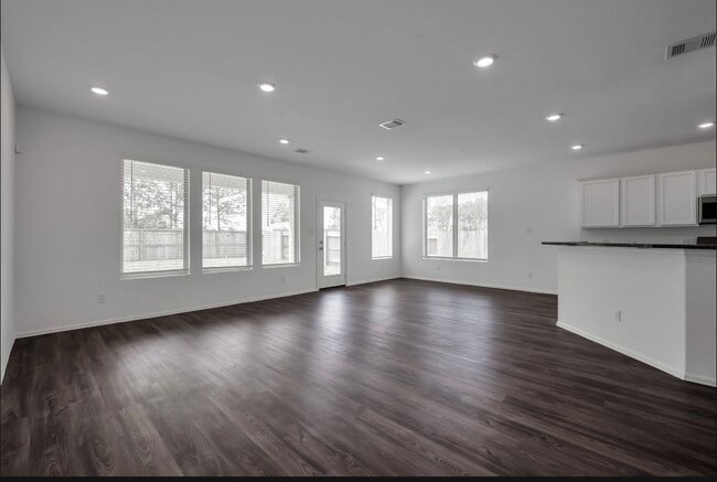 19179 Pinewood Grove Trl