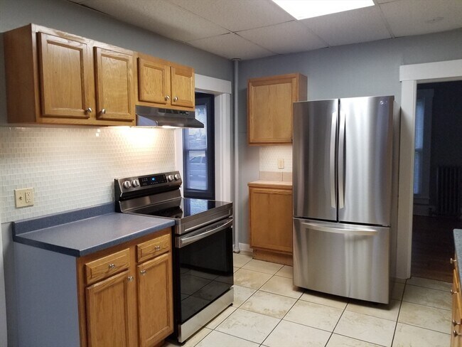 3 Beech St-Unit -1 in Gardner, MA - Building Photo - Building Photo