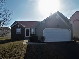 5248 Gobel Dr in Groveport, OH - Building Photo