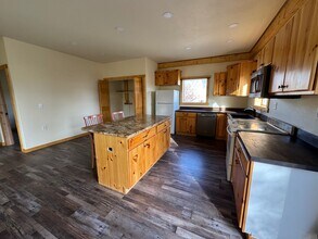 24 Moonlite Dr in Cody, WY - Building Photo - Building Photo
