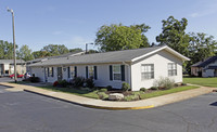 Friendship Court Apartments in Anderson, SC - Building Photo - Building Photo