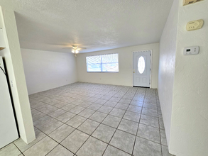 192 Ponce De Leon Dr in Ormond Beach, FL - Building Photo - Building Photo