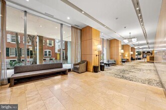 226 W Rittenhouse Square in Philadelphia, PA - Building Photo - Building Photo