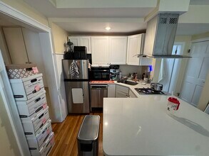 65 Walden St, Unit 2 in Cambridge, MA - Building Photo - Building Photo