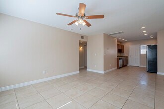 818 W Osborn Rd, Unit A in Phoenix, AZ - Building Photo - Building Photo